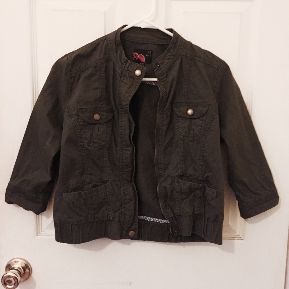 Cropped Utility Jacket